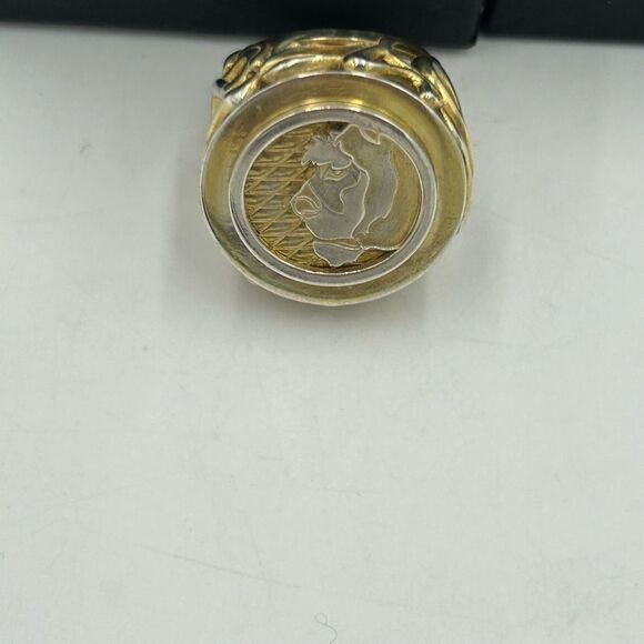 Women’s Mae and Lang 14 karat gold plated cocktail ring size 6 - Picture 3 of 7